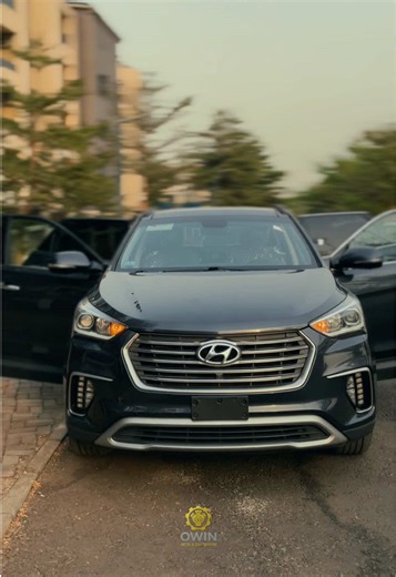 Comfort meets confidence. The Hyundai Santa Fe (2018) is built for families and smart buyers who want space, reliability, and premium comfort without the luxury price tag. • Strong and efficient 2.4L engine • Smooth automatic transmission • Spacious, well-crafted interior • Premium leather seats (full option) • Reverse camera with parking sensors • Touchscreen infotainment with Bluetooth connectivity • Dual-zone climate control • LED daytime running lights • Excellent ground clearance for Nigeri
