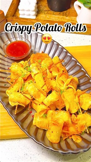 Crispy Potato Rolls 😍 बाहर से कुरकुरे, अंदर से मसालेदार! #shorts