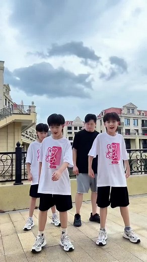 和我们的爸爸 #fyp #viral #chinese #tianzhiwen #triplets #tiktok