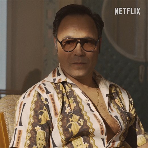 Stephen Graham has a very tense meeting with Al Pacino and Robert De Niro in Martin Scorsese's THE IRISHMAN. | Netflix