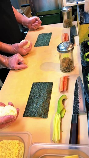 10 years vs 6 months! Had to do it with Scuba Steve! He’s getting bet... #eatingshow #SushiTime #sushilovers #yummyfood #sushi #foodie | Sushi Master