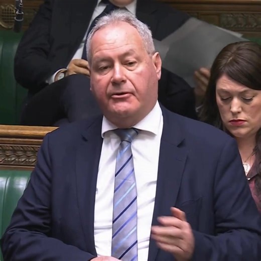 West London is being held back. Data centres, and much-needed housing can’t move forward because the National Grid can’t supply enough power. We can’t wait years for upgrades, I called on the Govt for urgent action so our area can play its full part in boosting the UK economy. | Bob Blackman