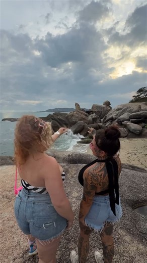 Gwen Adora on Instagram: "it’s not the size of the rock, but the motion of the ocean 🙂‍↕️ #sizecomparison #plussizestyle #rockformation"