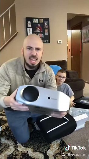 GOODEE YG620:Home projector!