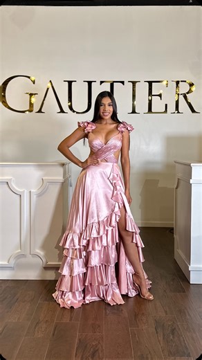 Timeless color that never go out of style✨ Visit the LARGEST dress store in Texas 📍 location 10515 I-10 San Antonio, Tx | Gautier - Formal Dresses