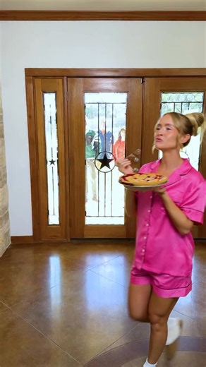 When Guests Arrive Early 😳 | Clean Girl