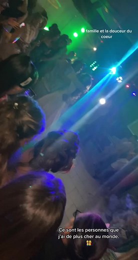 Vidéos de user1424624213237 (@kenza_ritz) avec Si jamais j'oublie (Sur la route Live 2015) - Zaz