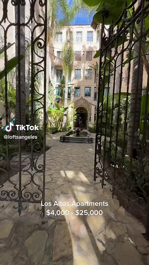 Apartments at Los Altos are extremely rare to come by. As soon as one comes up for rent it immediately gets taken. Have you toured the inside of these historic residences? #hancockpark #apartmenttour #propertytour #myapartment #historichome #architecture #spanishrevival #miraclemile #luxuryhomes #luxuryapartment #apartmenttherapy