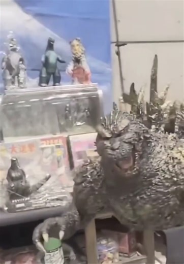 Necesito esto 😱😱 #Godzilla #Gojira #Japon #Japan | Terror-Mania