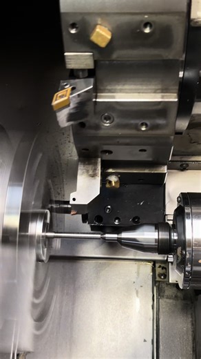 Forgot rapid at 100%… the machine suddenly started to speed up 😅 Ever happened to you ? #CNC #cncmachine #machining