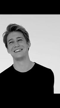 Joe Alwyn interview | British Vogue