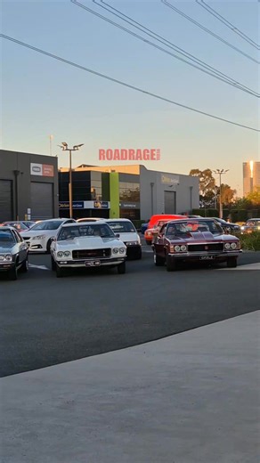 Saturday night cruzin | Holdens Down Under