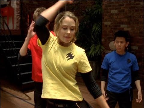 Dance the Night Away - Lily's Dance Lesson | Song (E6) | Jungle Fury | Power Rangers Official