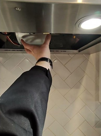 Elica range hood requires a motor replacement#elica#rangehood#appliancerepair#hoodfan#kitchen