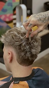 Samuel A Bentham 🇬🇧 on Instagram: "The consultation for a cut and colour. I always want to get the best possible outcome for a client and as close to the reference photo as possible 👱🏼‍♂️ Watch the full video on my YouTube Channel 📺 Styled using @rascals__co Paste"