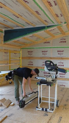The gingerbread house arrived, unharmed and bright, Kyle’s eyes lit up, with pure delight! 🙌 | RR Buildings
