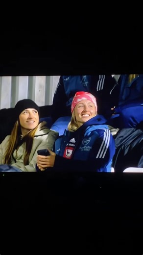 Leah Williamson Supports Arsenal in Semi-Final Match