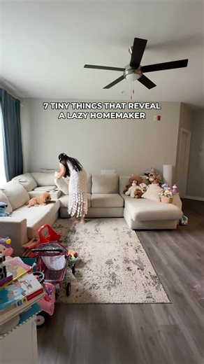 Tetiana Rakhmanska on Instagram: "1. A dirty soap dish. I once read that a soap dish is the “face” of a home and a reflection of its owner’s cleanliness. An easy fix is switching to liquid soap. 2. Clothes left on chairs, beds, or sofas. Either the owner is too lazy to put clothes back in the closet, or too lazy to create a nice, convenient place for clothes that were worn once but are still clean. 3. A dirty or overly old kitchen towel. It should be changed daily — that actually makes it easier