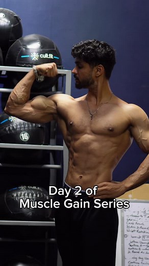 Aditya Singh | Online Fitness Coach on Instagram: "Here’s the Muscle Gain Plan:⬇️ Workout Plan: I follow 4 Days split Chest and Shoulder : Exercise: Incline press, Chest press, Pac fly, Lateral raises, Dumbell Press Reps and Sets: 4 sets: 8,8,8,15(Go heavy as possible) Back and Rear delts: Lat pull down, Seated Row, Standing pull down, Rear delts fly, Shrugs Reps and sets: 8,8,8,15 Arms : Cable Curl, Dumbel curl, Hammer Curl, Tricep push down, cable push back , Forearms Reps and set: 8,8,8,15 Le