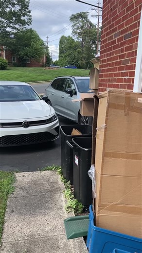 Creative Ways to Congratulate with Fun Pranks