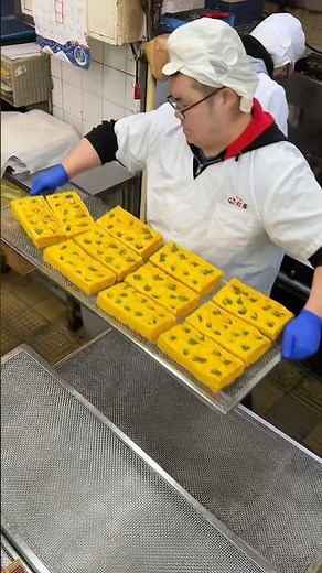 Tokyo's 100-Year Egg Omelet Legend 🍳 #japanesefood