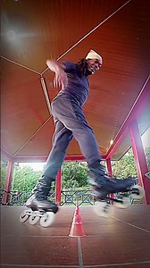 This Slalom Flow is Unreal 🛼 #inlineskating #skills #shorts