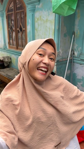 What is the English for cat #fypシ゚viral