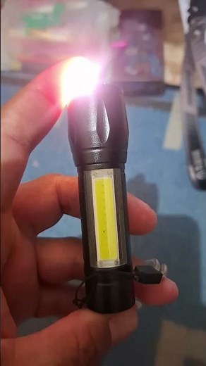 Senter Flashlight LED Cree zoom + 3 https://vt.tokopedia.com/t/ZSHToe6Q2nmAf-mbW1m/