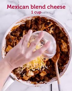 35K views · 265 reactions | With just a pound of ground beef and a few pantry staples, you can pull together a satisfying burrito skillet dinner in just twenty minutes. Easy Beef Burrito Skillet recipe: https://www.bettycrocker.com/recipes/easy-beef-burrito-skillet/832dff10-c06a-47a7-88ef-2bc29dcb4948?utm_medium=social&utm_source=facebook&utm_campaign=12_2018_standard?mktgimp=OEPALL | Betty Crocker | Facebook