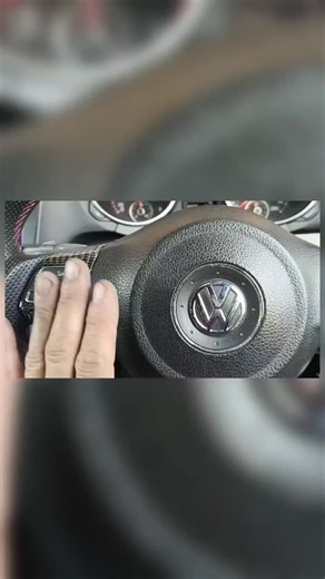 解决 Volkswagen ABS 故障：更换核心驱动芯片 更新脏油，修好试车，完美解决。 Solving Volkswagen ABS Faults: Replacing Core Driver Chip Refreshing Dirty Oil. Road tested and perfectly solved. 更换好芯片，进行测试，然后才安装上车，确保 100% 成功率。 Once the chip is replaced, we conduct tests before installing it back onto the car to ensure a 100% success rate. Refreshing your brake fluid to solve the problem of extremely dirty waste fluid 帮你更新刹车油，彻底解决每次更换出来都非常肮脏的废油问题 Advancetech Car Service Centre Address: No 3, Lorong Perda Utama 7, Bandar Perda, 140