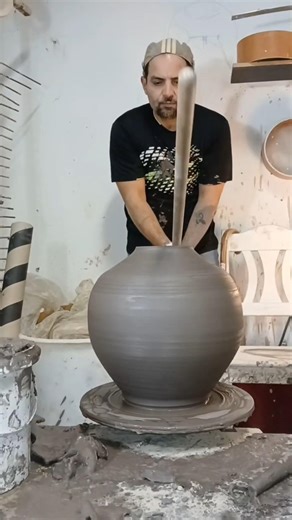 Performance 05/26 clay_ conceptual art#اداء #pottery #art #throw #2026@follower