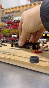 This dually cast from GreenLight Collectibles & Karson Diecast Co 😮‍💨👌🏼 too hot! Then add the Buck Builds chassis and Awesome wheels Co wheels? 💥 #dually #denali #diecast #trucks | streettruckdiecast