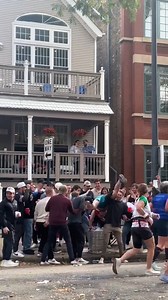 7.3K views · 64 reactions | Unreal energy in Chicago this Sunday  : @eflowanna | Time Out Chicago | Facebook