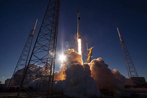 SpaceX successfully launches 1st GPS satellite
