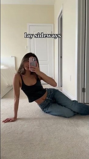 Mirror selfie poses to spice up your pictures