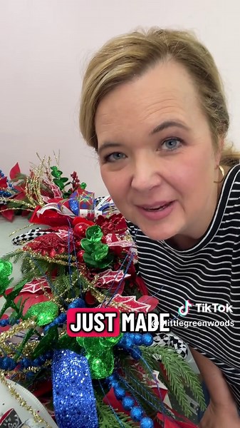 Want to learn how to make this Nutcracker Garland step-by-step? 🎁 You can still get instant access to every tutorial from the Merry Makers Holiday Summit — wreaths, bows, centerpieces, and more! 🎀 Grab your All-Access Pass through the link in my bio! #holidaydecorating #christmascraftideas #wreathbesties #merrymakerssummit #nutcrackerdecor