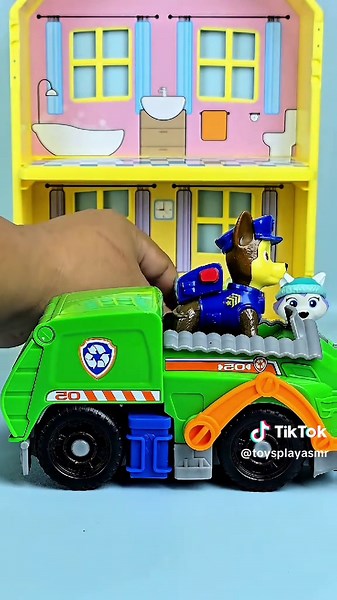 Satisfying Setup of Paw Patrol Peppa Pig Scooter