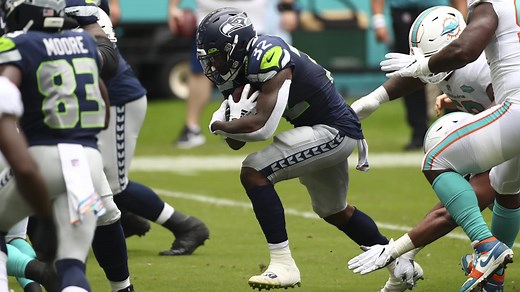 Seahawks capitalize off early INT with Chris Carson TD