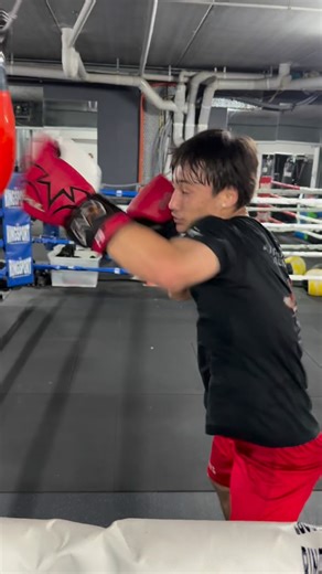 Ringking Boxing and Fitness on Instagram: "Water bags are one of the best pieces of equipment to have in a gym, not only can you work on your technique but they also develop head movement. Just one of the reasons to come in for a session @ringkingboxingandfitness Osborne Park:- Session times Monday - Thursday Boxing Skills and Fitness 6:30pm - 7:30pm, Friday Masters Boxing 6:30pm - 7:30pm Saturday Boxnburn - Ladies only Boxing 9:00am - 10:00am Sign in, Tap, and Train, no joining fees or contract