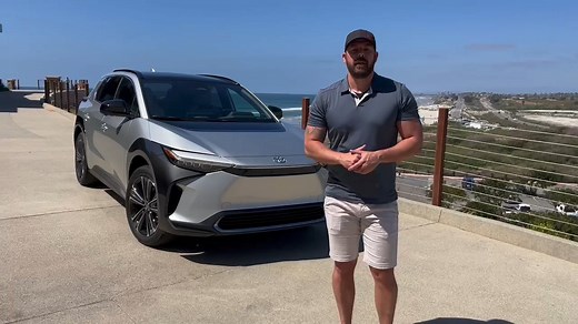 Luc-Olivier est au lancement de l’un des véhicules les plus attendus de l'année, le Toyota bZ4X 2023. | RPM