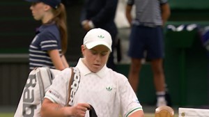 Centre Court gives Sonay Kartal a warm send-off after a brilliant run to the 4R of The Championships 🇬🇧 #Wimbledon | Wimbledon