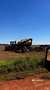 32K views · 509 reactions | John Deere 8850 Kinze repower pulling 42ft1890/1910 air seeder #agtechtalk #agmechanic #fyp #mechanic #jhmillerfarms #mechanicsoftiktok #servicetech #fieldtech #fieldservice #johndeeremechanic #deeretech #servicetrucklife #mechaniclife #johndeere#8850 #kinzerepower | JHMillerFarms | Facebook