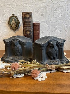 Vintage Owl Bookends - Dark Library Shelf Decor - Dark Plaster Gothic Animal Sculpture - Mid Century Esthetic - Etsy