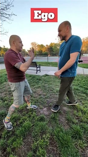 Get Close or Walk Away #kungfu #selfdefense