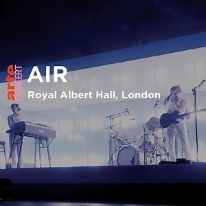 17K views · 314 reactions | Manchmal sind ferne Galaxien gar nicht so weit weg: Das französische Elektropop-Duo AIR verwandelt die Londoner Royal Albert Hall in eine "Moon Safari".  so.arte/air | ARTE Concert | Facebook