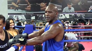 Evander Holyfield Looks Jacked In Open Workout For Vitor Belfort Fight
