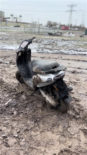 Typhoon wou buitenspelen #typhoon #tph #2takt #piaggio #70cc