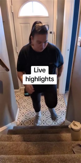 #tiktoklive #livehighlights #fitness #staircaseworkout #exercise I am so happy I have started my lives again, thank you for always supporting me. If you don't have stairs u can try using an aerobic stepper block which I do demonstrate with in most of my lives but will do a seperate video using just the stepper