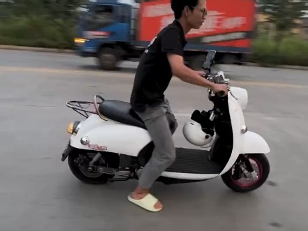 回来老家三天了，更新前天的日常 过两天出发跑点小长途，好想跑长途了 有没有友仔一起去的