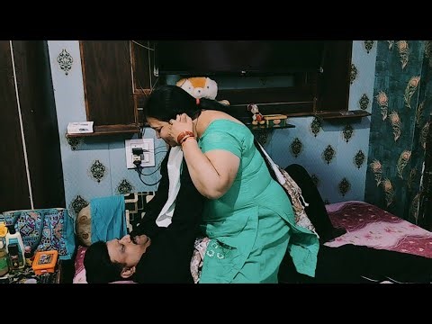 Stomach sitting challenge with husband wife challenge victory pose#stomachsitting#mrmrs #sitting